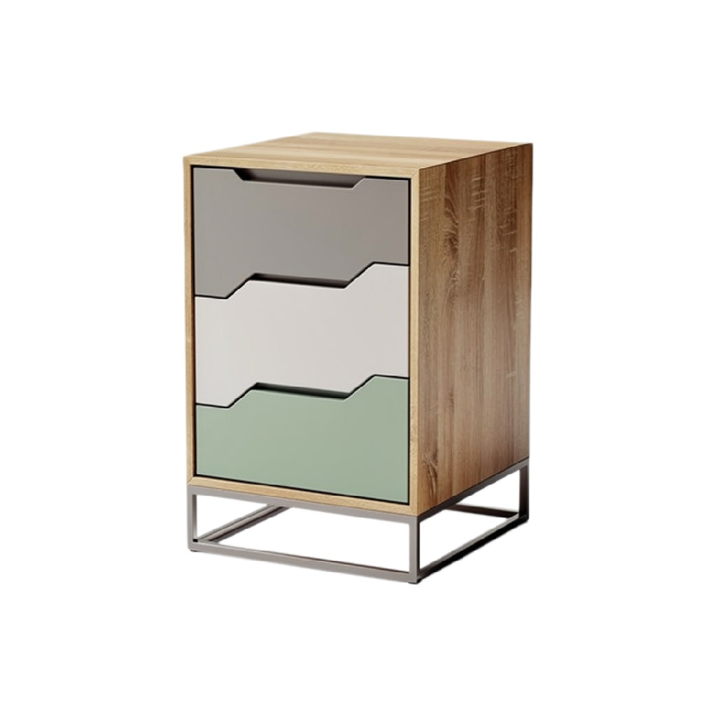 Moderne nachtkast met houten afwerking en gekleurde lades