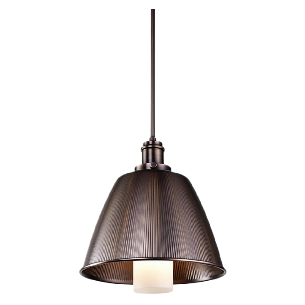 Hanglamp met bronzen afwerking en geribbelde kap